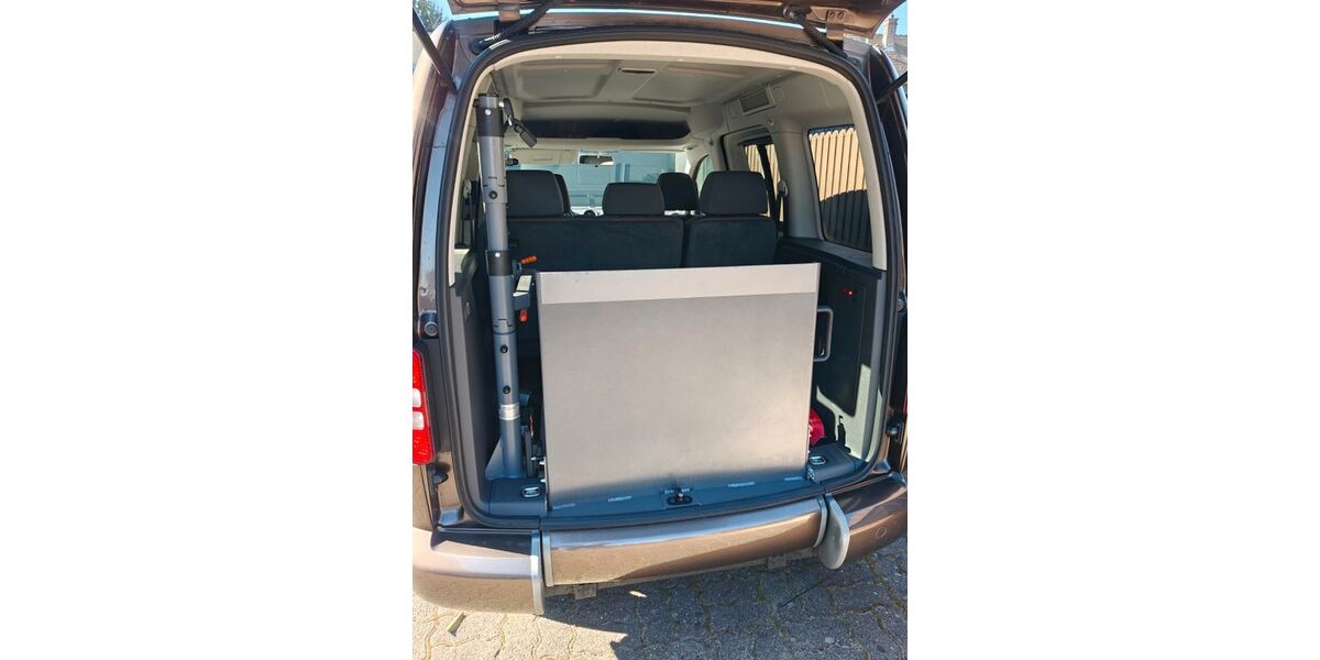 VW Caddy 107.000 km 17.900 &euro; Karlsruhe 76131