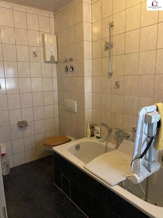 °°° Mehrfamilienhaus MIT 4 WohnungEN, 3 GARAGEN, GARTEN UND AUSBAUPOTENZIAL °°°