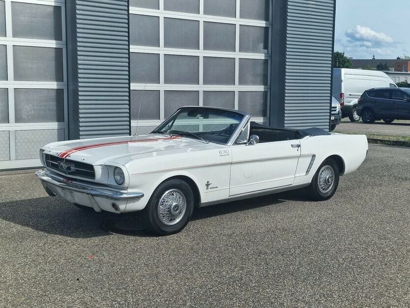 Ford Mustang 78.000 km 34.998 € Landau 76829