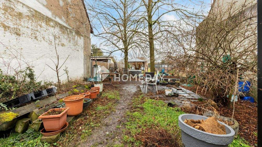 Mehrfamilienhaus, Wohnhaus Philippsburg-Huttenheim Huttenheim - 7 Zimmer, 178 m&sup2;, 389.000&euro; | Angebot:25737625