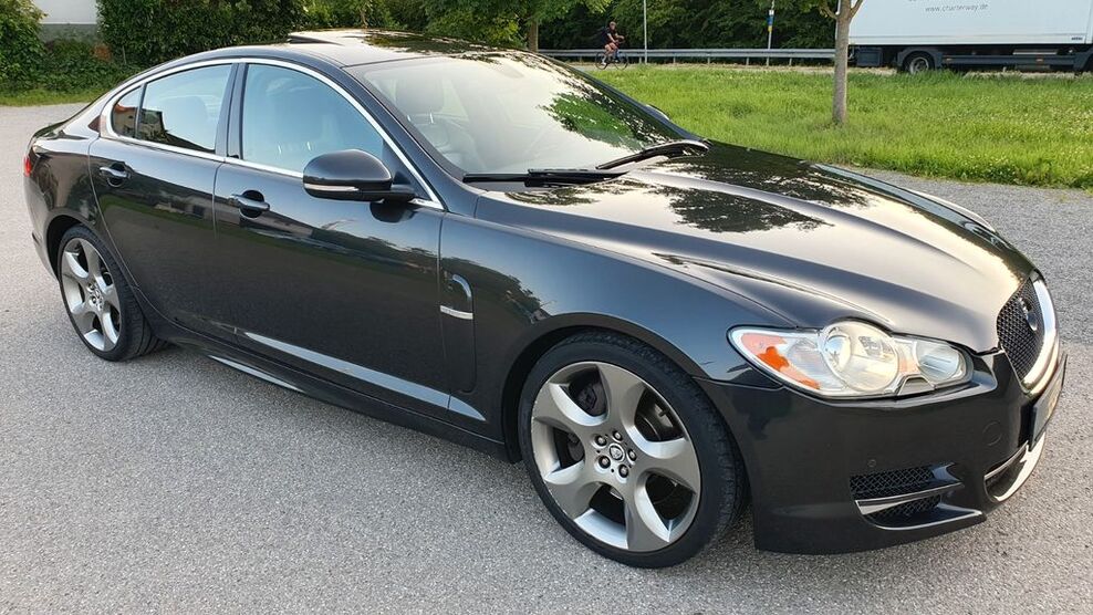 Jaguar XF 233.605 km 8.450 € Mühlacker / Enzberg 75417