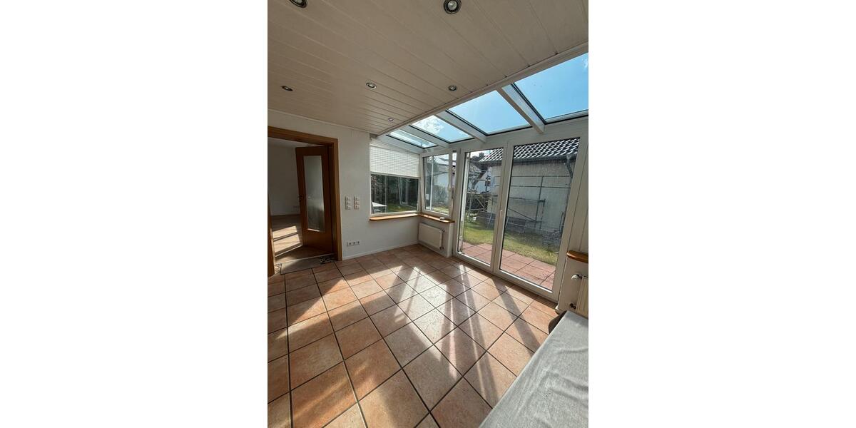 Etagenwohnung Waldbronn - 3 Zimmer, 97 m&sup2;, 1.150&euro; | Angebot:26415120