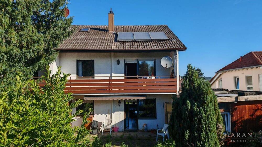 Doppelhaushälfte mit großem Garten in Niefern-Öschelbronn 5 zimmer