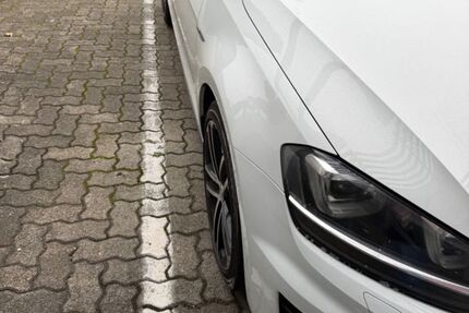 VW Golf 216.000 km 11.500 &euro; bornheim 76879