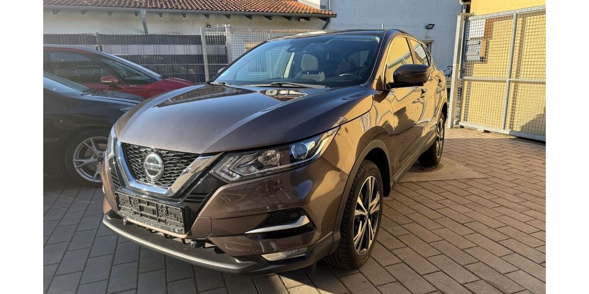 Nissan Qashqai 94.000 km 12.499 &euro; Malsch 76316