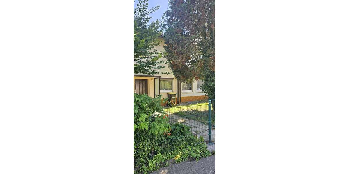 Haus zum Kaufen in Pforzheim 385.000 € 122 m² 4 zimmer