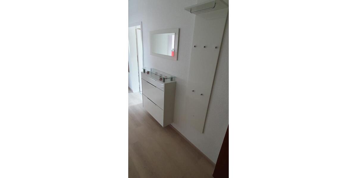 Dachgeschoßwohnung Oberderdingen - 2.5 Zimmer, 62 m&sup2;, 163.000&euro; | Angebot:26972592