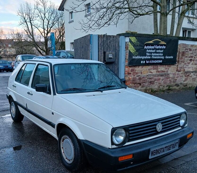 VW Golf 121.000 km 3.399 € Karlsruhe 76131