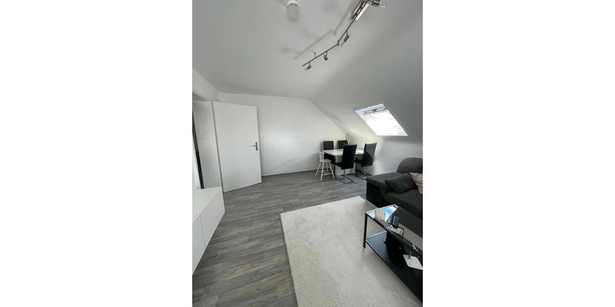 Dachgeschoßwohnung Hagenbach - 3 Zimmer, 75 m&sup2;, 200.000&euro; | Angebot:27095857