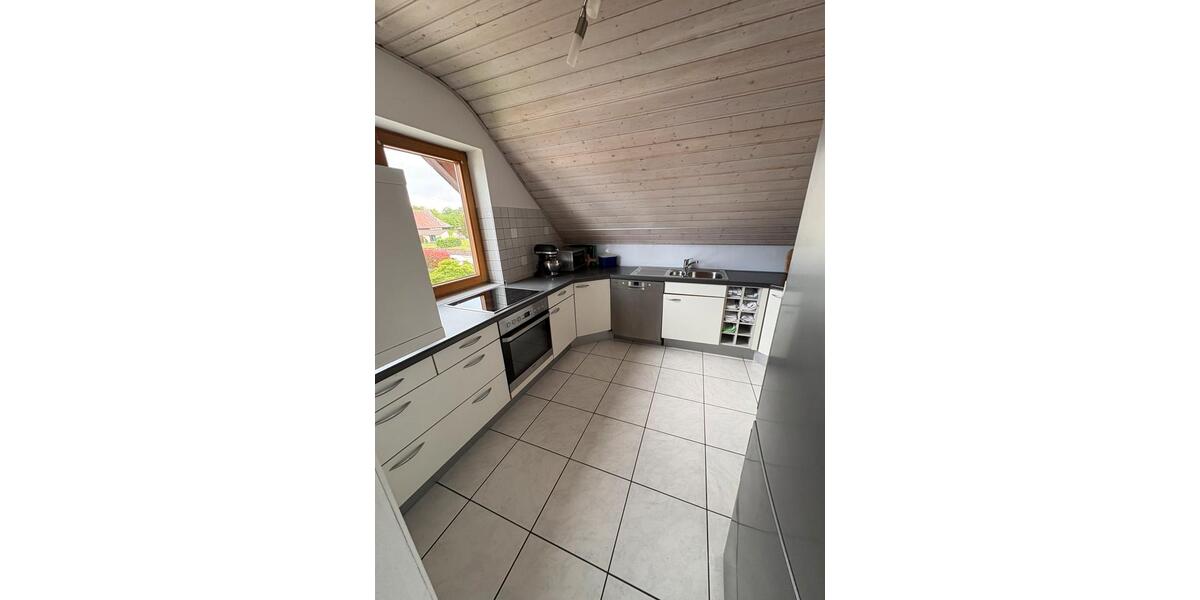 Dachgeschoßwohnung Karlsbad - 3.5 Zimmer, 95 m&sup2;, 299.000&euro; | Angebot:27243203