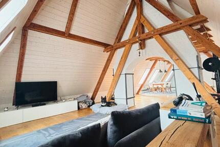 Haus Engelsbrand - 1 Zimmer, 90 m&sup2;, 900&euro; | Angebot:26490483
