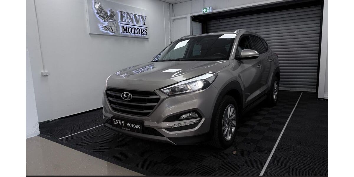 Hyundai TUCSON 195.000 km 13.980 &euro; Bruchsal 76646