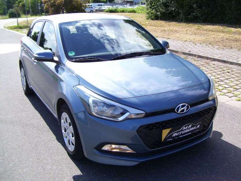 i20