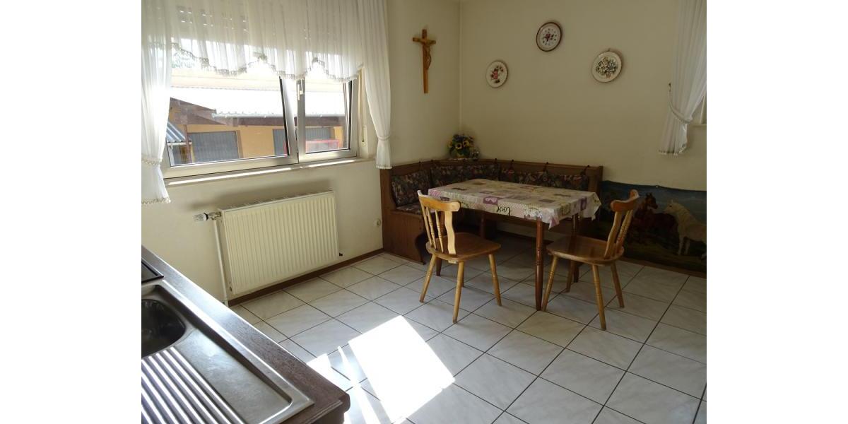 ObjNr:18697 - Gepflegtes, großes 2 Familienhaus in Rülzheim - Zweifamilienhaus Rülzheim | Angebot:21201310