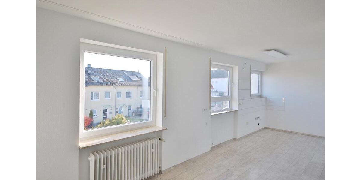 Doppelhaushälfte Pforzheim Büchenbronn - 5 Zimmer, 200 m&sup2;, 1.400&euro; | Angebot:23737073