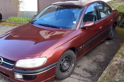 Opel Omega B 153.643 km 3.680 € Bad Herrenalb 76332