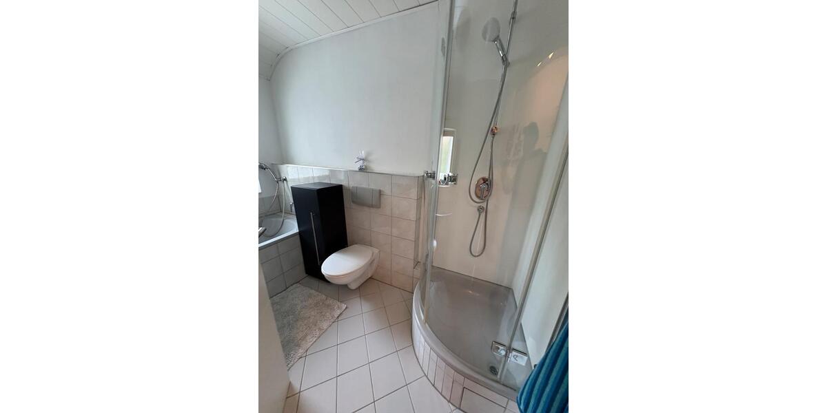Dachgeschoßwohnung Karlsbad - 3.5 Zimmer, 95 m&sup2;, 299.000&euro; | Angebot:27243203