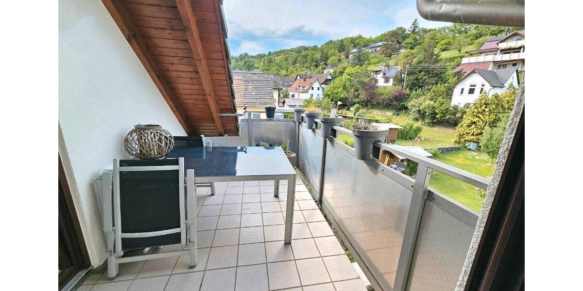 Dachgeschoßwohnung Gernsbach - 3 Zimmer, 87 m&sup2;, 910&euro; | Angebot:26420782