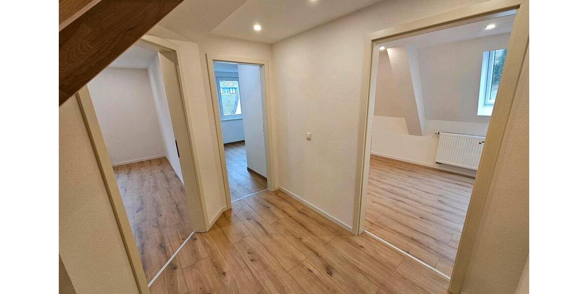 Maisonettenwohnung Pforzheim Eutingen - 5 Zimmer, 144 m&sup2;, 1.380&euro; | Angebot:26167406