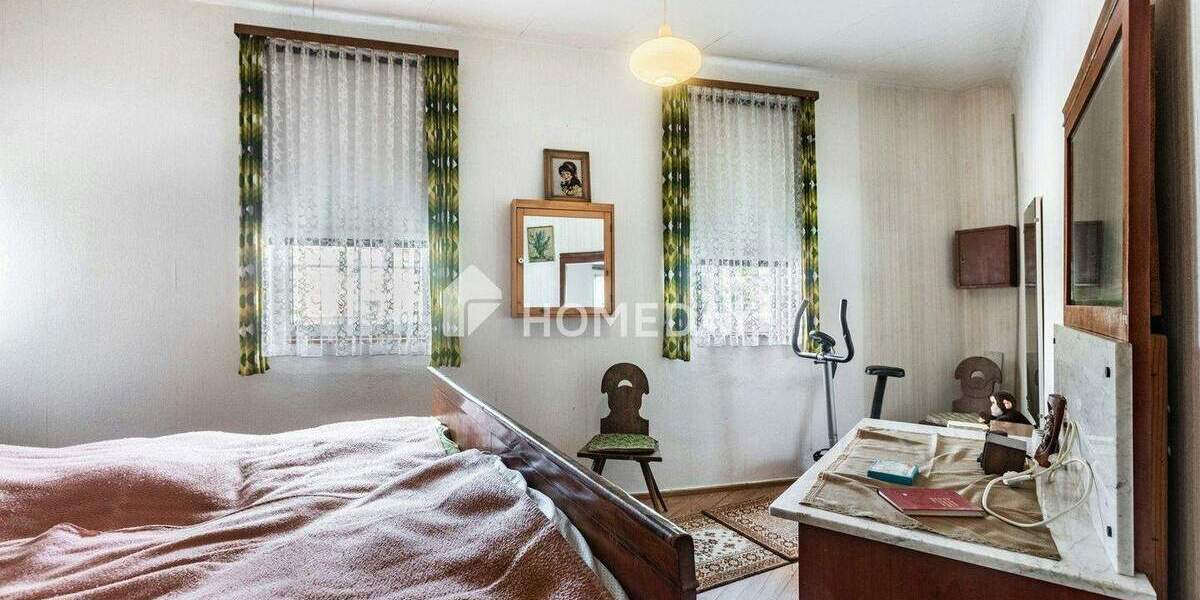 Doppelhaushälfte Kraichtal-Gochsheim Gochsheim - 7 Zimmer, 270 m&sup2;, 149.000&euro; | Angebot:25696798