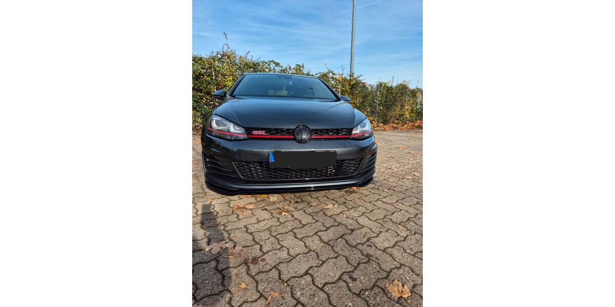 VW Golf 127.000 km 15.000 &euro; Pforzheim 75181