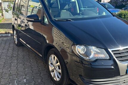 VW Touran 325.200 km 3.100 &euro; Rheinstetten 76287