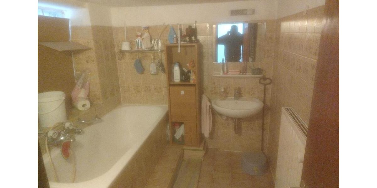 Erdgeschoßwohnung Karlsruhe Rüppurr - 3 Zimmer, 100 m&sup2;, 1.300&euro; | Angebot:25638342