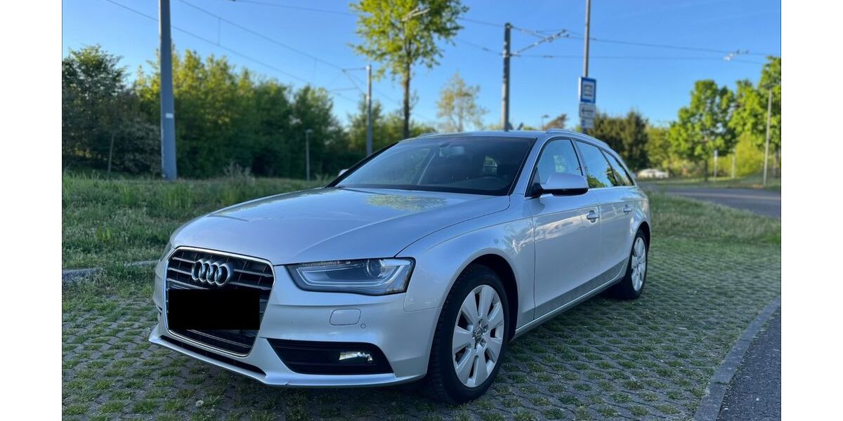 Audi A4 213.500 km 11.300 &euro; Karlsruhe 76137