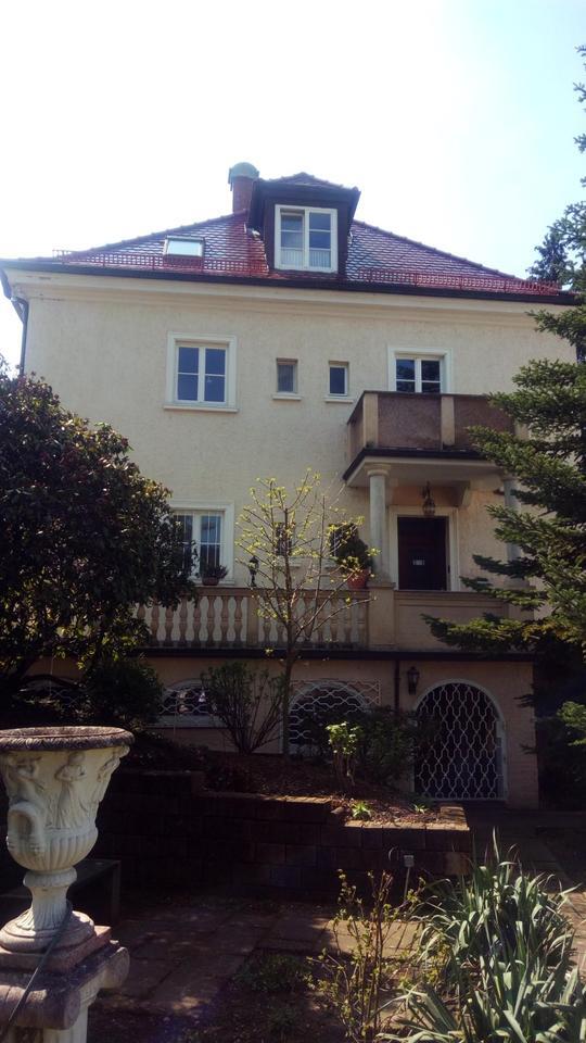 Dachgeschoss Wohnung mit Klimaanlage in Baden Baden Innenstadt zimmer