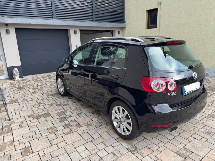 VW Golf Plus 102.000 km 8.200 € Karlsdorf-Neuthard 76689