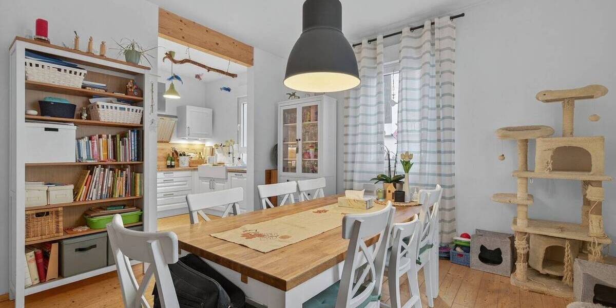 Einfamilienhaus Herxheim bei Landau/Pfalz Herxheim - 8 Zimmer, 216 m&sup2;, 300.000&euro; | Angebot:25680925