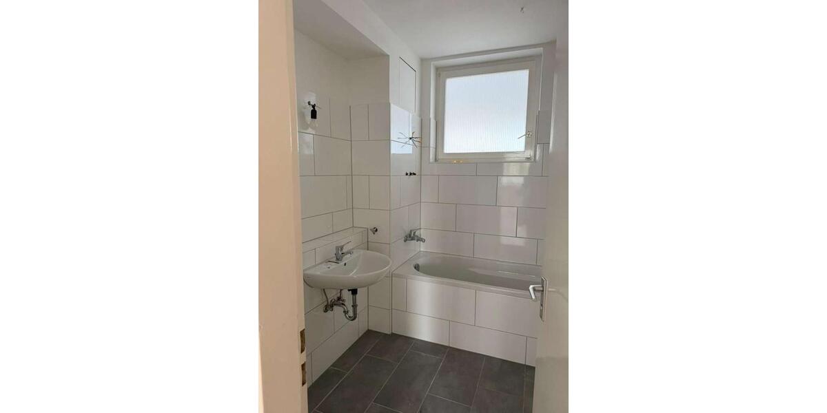 Etagenwohnung Karlsruhe Wettersbach - 3 Zimmer, 92 m&sup2;, 1.050&euro; | Angebot:25182170