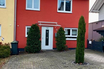 Haus Malsch - 6 Zimmer, 208 m&sup2;, 569.000&euro; | Angebot:26137815