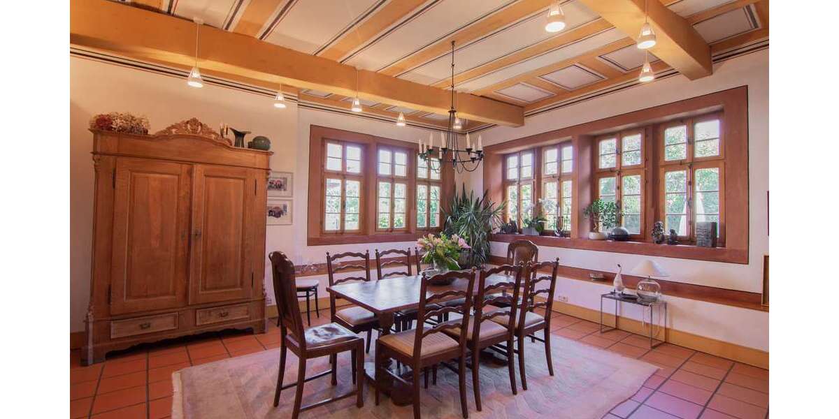 Einfamilienhaus Gernsbach - 14 Zimmer, 501 m&sup2;, 849.000&euro; | Angebot:25797623