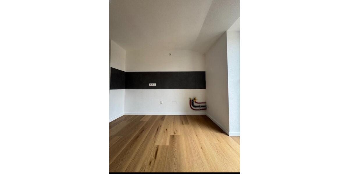Dachgeschoßwohnung Karlsruhe Neureut - 4 Zimmer, 70 m&sup2;, 1.300&euro; | Angebot:26026661