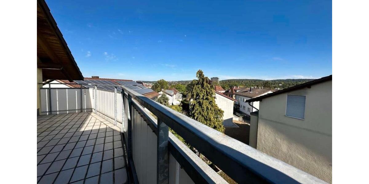 Dachgeschoßwohnung Pforzheim Brötzingen - 2 Zimmer, 67 m&sup2;, 230.000&euro; | Angebot:27043079