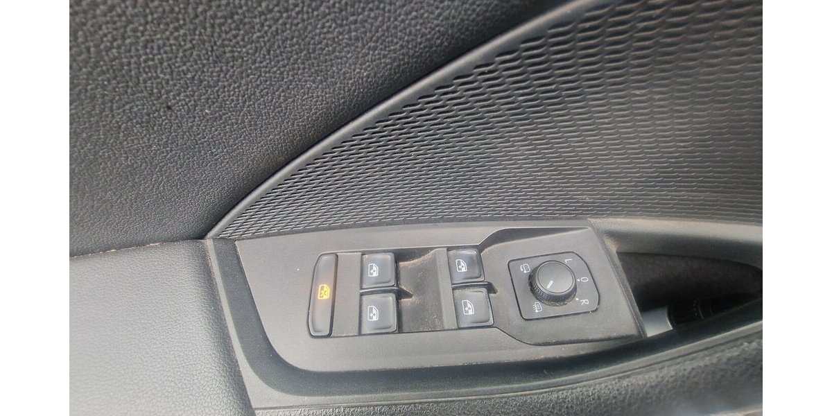 Skoda Octavia Tour 4x4 NAVI Klimaautomatik Automatik 190.000 km 18.499 &euro; Landau 76829