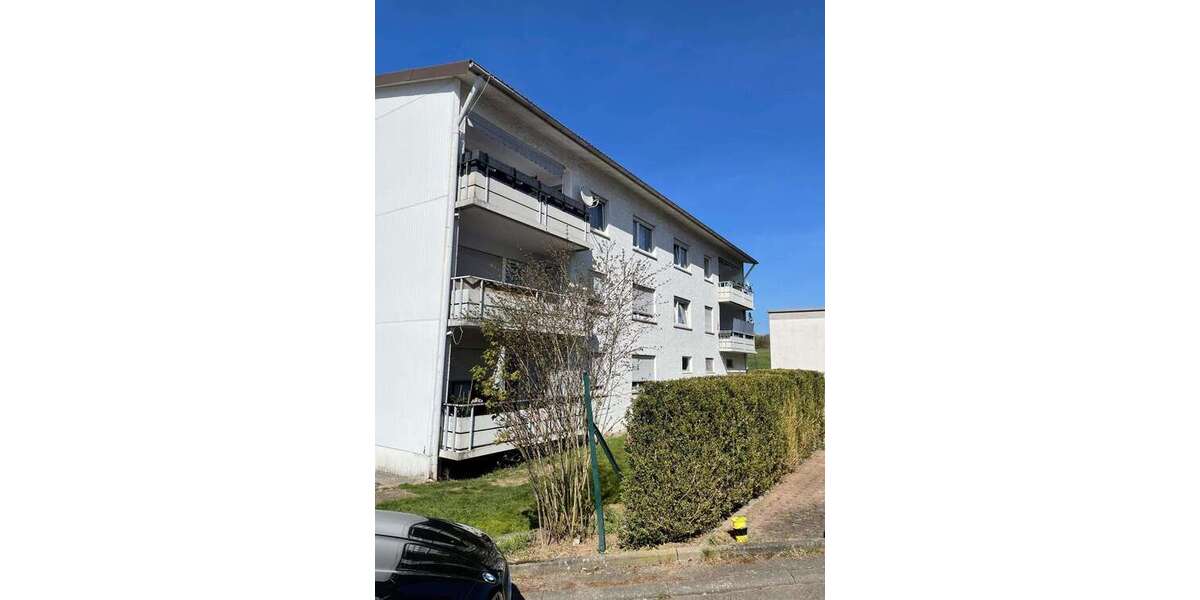 Etagenwohnung Pforzheim-Huchenfeld Huchenfeld - 4.5 Zimmer, 94 m&sup2;, 900&euro; | Angebot:25796229