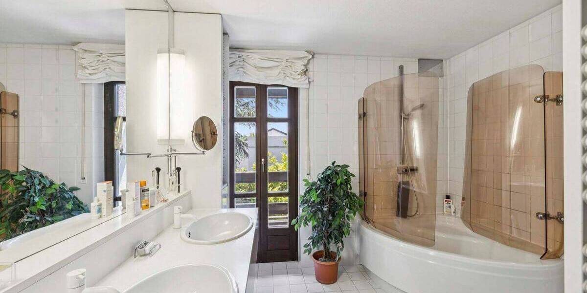 Einfamilienhaus Rastatt - 7 Zimmer, 290 m&sup2;, 849.000&euro; | Angebot:26879630
