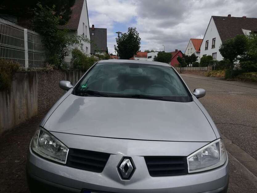 Renault Megane 172.000 km 1.399 € Billigheim - Ingenheim 76831