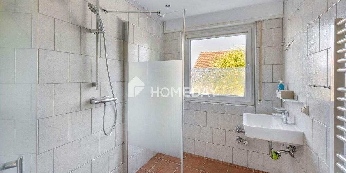 Mehrfamilienhaus, Wohnhaus Pforzheim Büchenbronn - 9 Zimmer, 335 m&sup2;, 849.000&euro; | Angebot:25471647