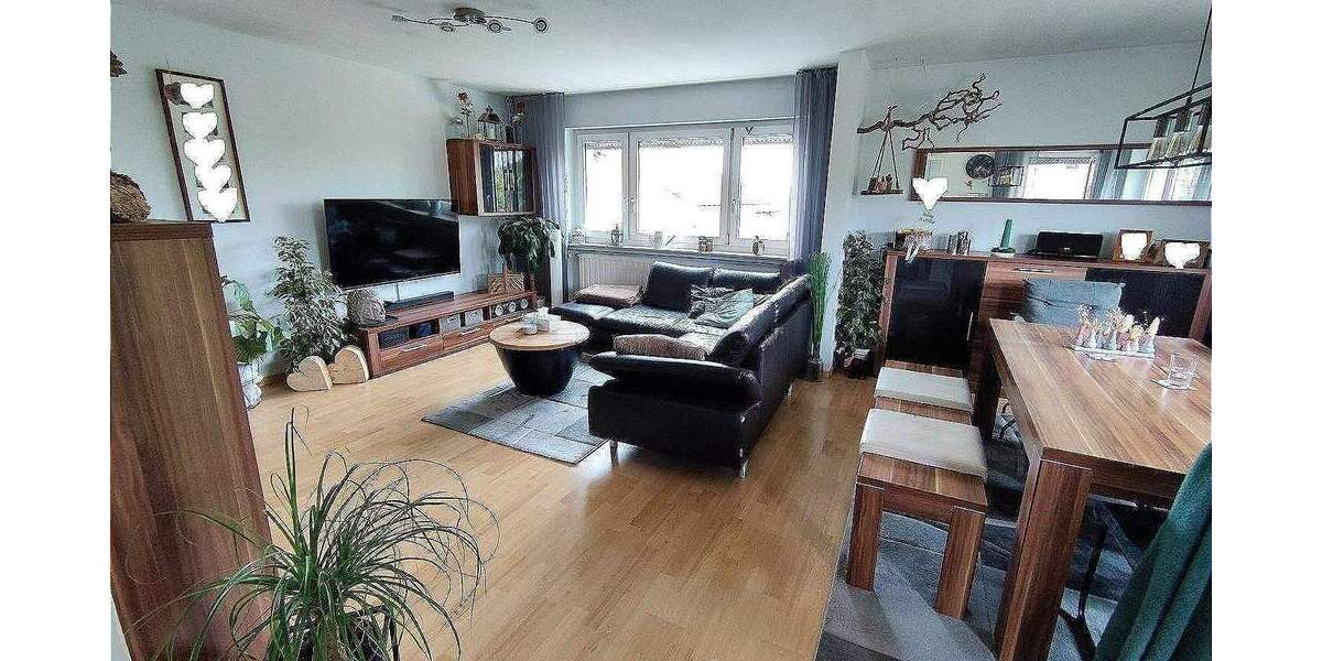 VERKAUFT! solide gebaut in herrlicher Feldrandlage 3 zimmer