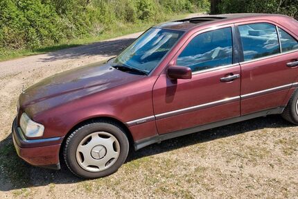 Mercedes-Benz C 180 180.000 km 2.599 &euro; Waghäusel 68753
