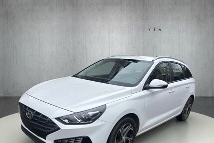 Hyundai i30 141.121 km 9.600 &euro; Weingarten 67366