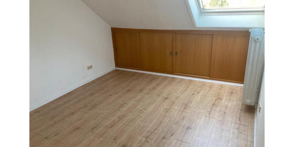 Dachgeschoßwohnung Karlsruhe Neureut - 3 Zimmer, 53 m&sup2;, 165.000&euro; | Angebot:26965592