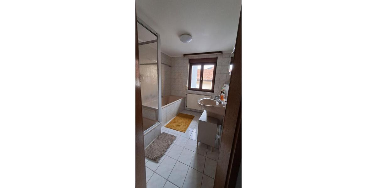 Hochparterre Loffenau - 3 Zimmer, 85 m&sup2;, 149.000&euro; | Angebot:27128140