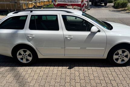 Skoda Octavia 203.825 km 6.100 &euro; Ubstadt-Weiher 76698