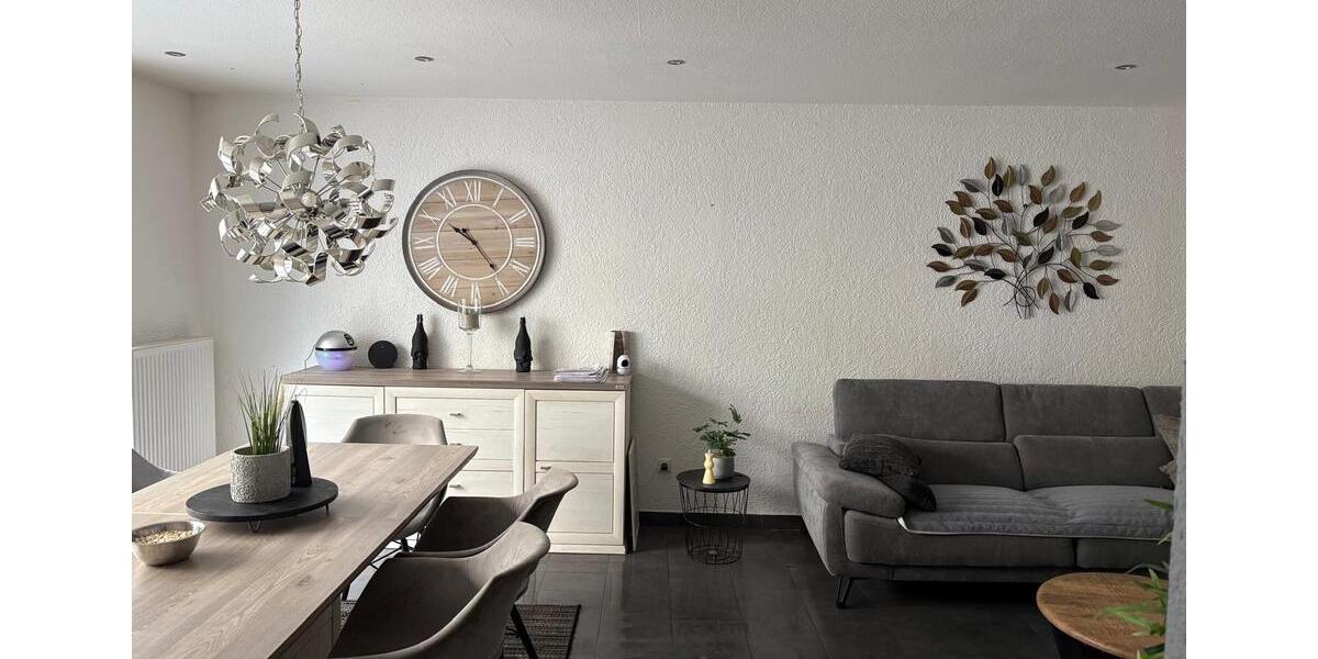 Einfamilienhaus Bruchsal - 8 Zimmer, 185 m&sup2;, 720.000&euro; | Angebot:26730241