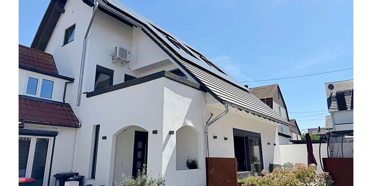 Haus zum Kaufen in Karlsruhe 1.400.000 € 470 m² 14 zimmer