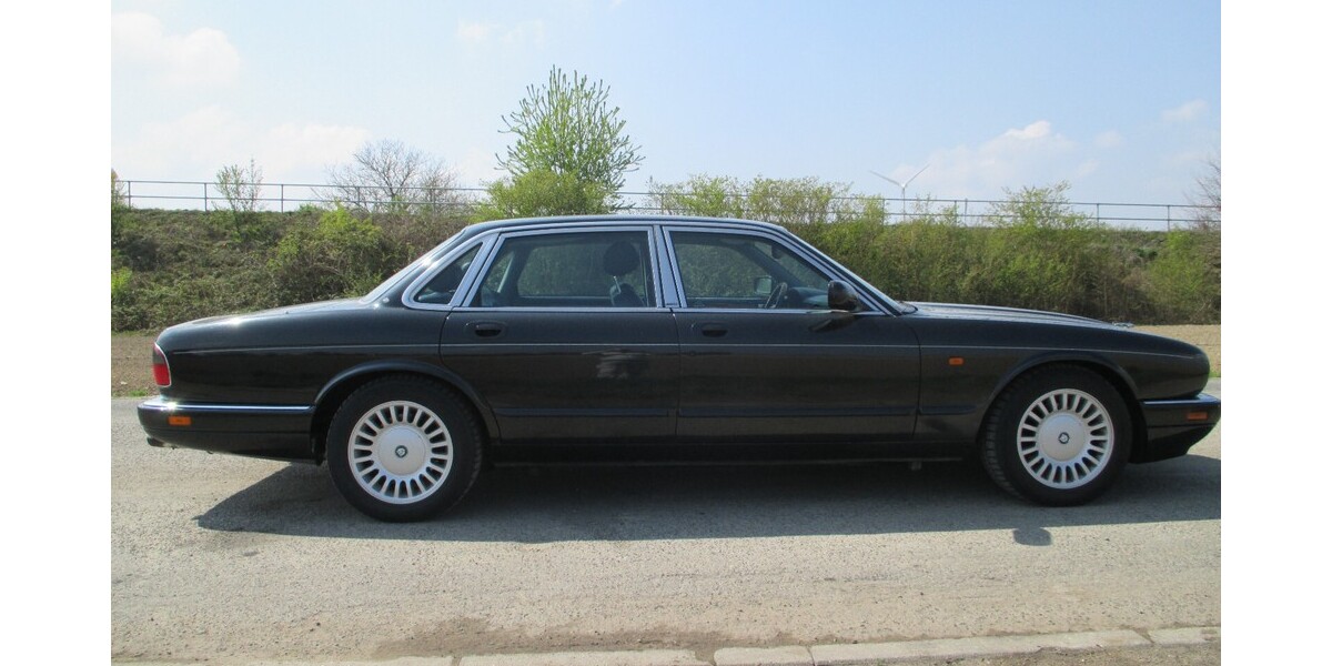 Jaguar X-Type 203.000 km 4.450 &euro; Knittelsheim 76879